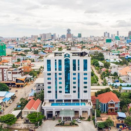 Ban Ban Hotel Phnom Penh Extérieur photo